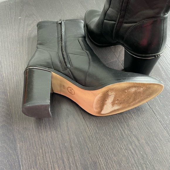 Michael Kors black leather ankle boots - Picture 8 of 8